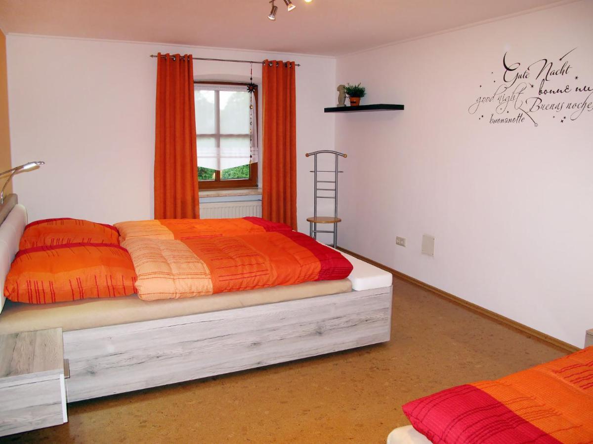 Apartment Freisinger-1 By Interhome Zachenberg ภายนอก รูปภาพ